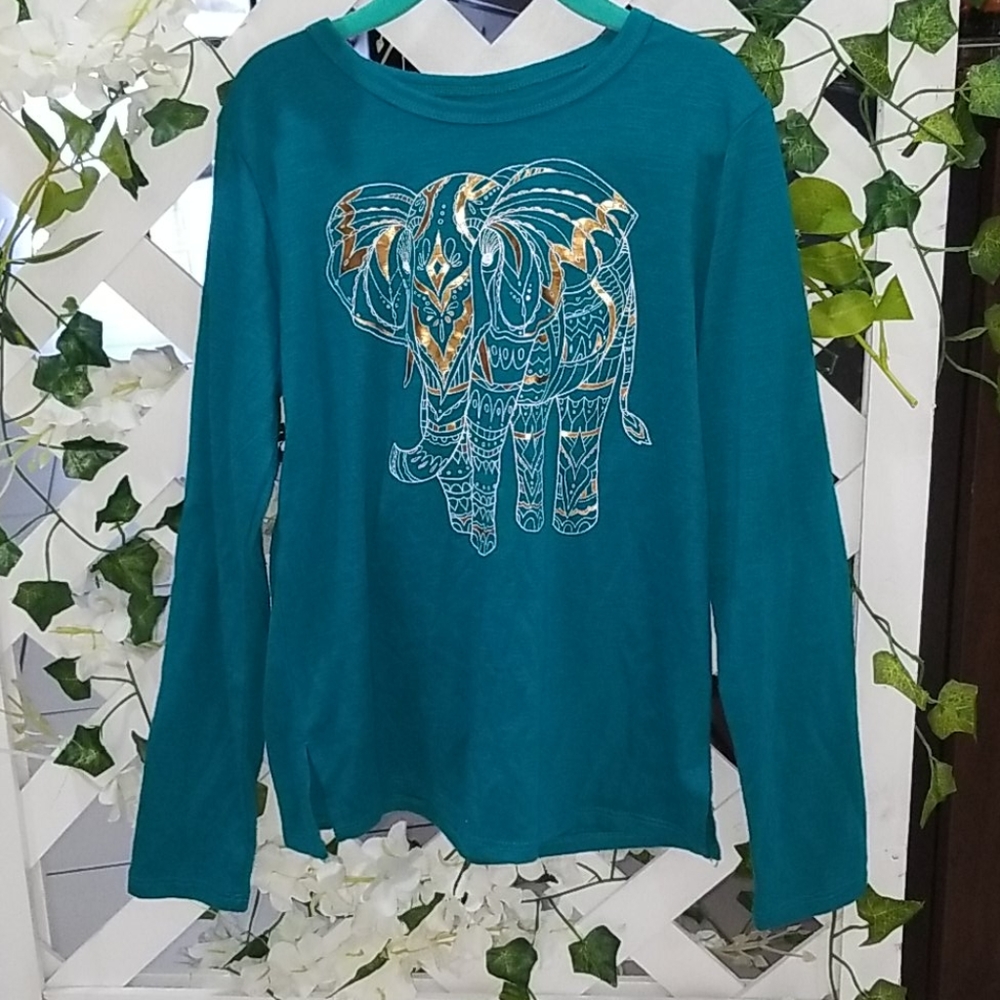 Long sleeve t-shirt